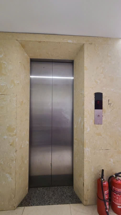 Tôi cho thuê nhà mới, căn góc, 92m2_ 5T; vỉa hè, Hoàng Quốc Việt-29 Tr - Ảnh 1